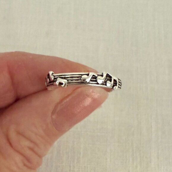 Sterling Silver Plated 925 Adjustable Music Note Ring Unique Staff Design Band M - Picture 1 of 8
